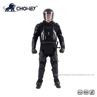 Costum anti--revoltă Police cu design nou, rezistent la impact